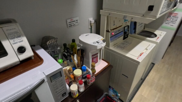 ゲストハウスの無料ミネラルウォーターサービス